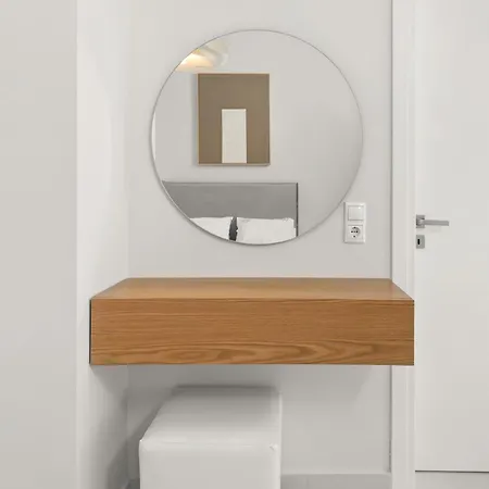 Petalutha Rhodes * Kolymbia