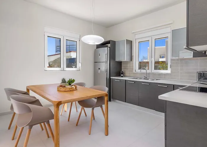 Petalutha Rhodes * Kolymbia